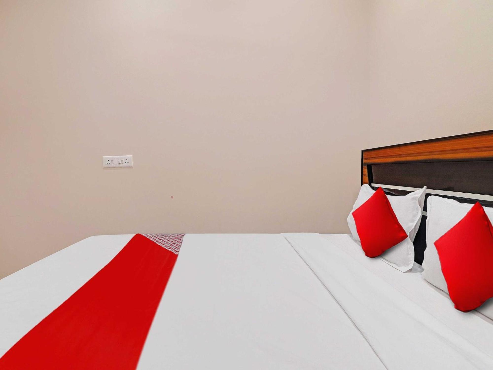 Hotel O Vasista Residency Hyderabad Eksteriør bilde
