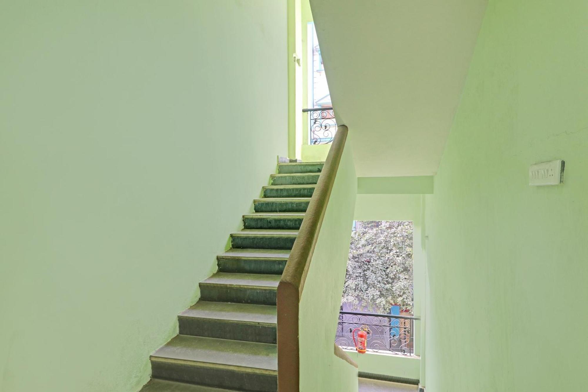 Hotel O Vasista Residency Hyderabad Eksteriør bilde