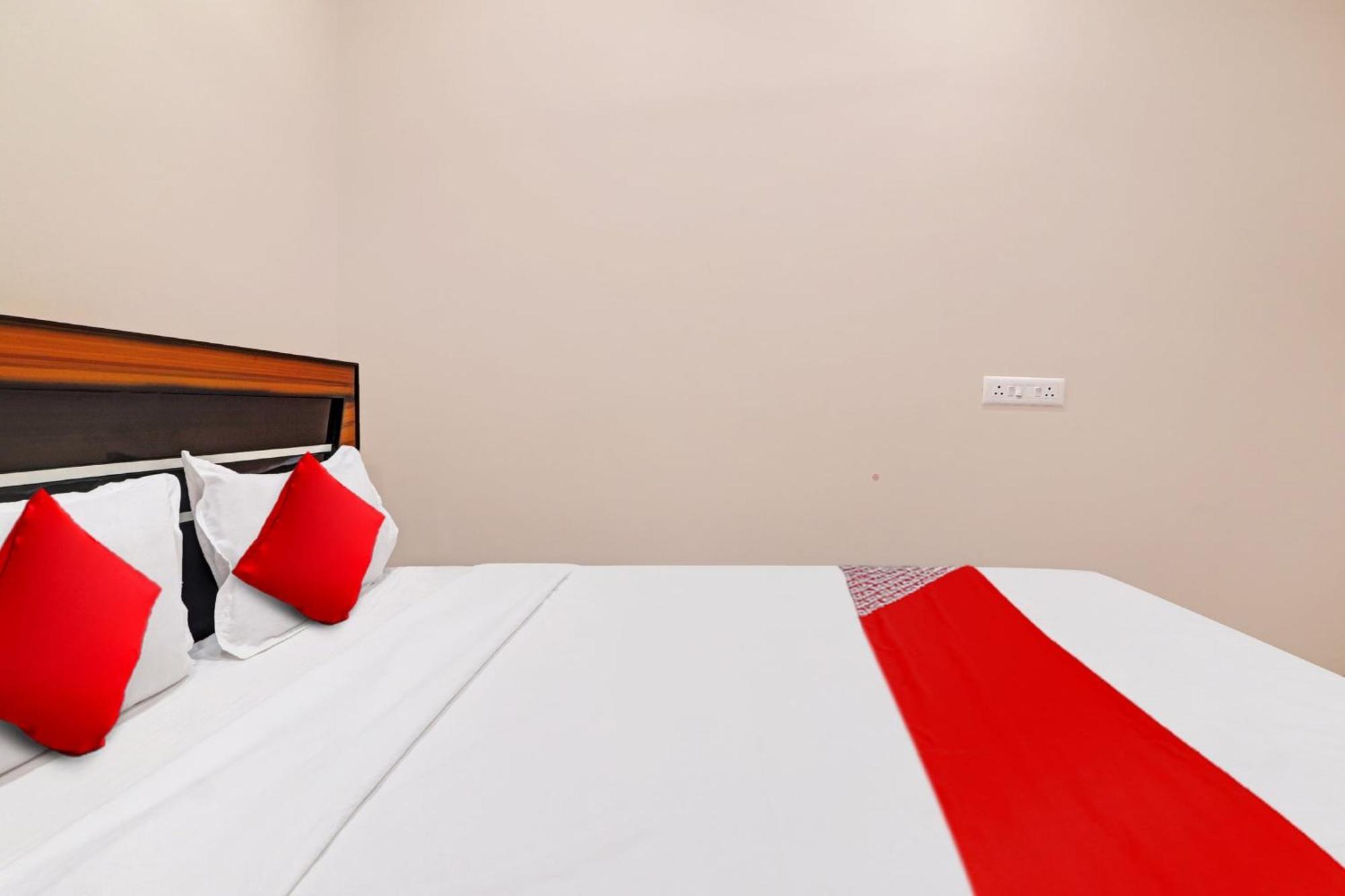 Hotel O Vasista Residency Hyderabad Eksteriør bilde